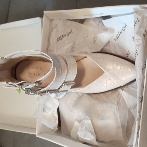 A rider girl booties - Picture 3 of 3